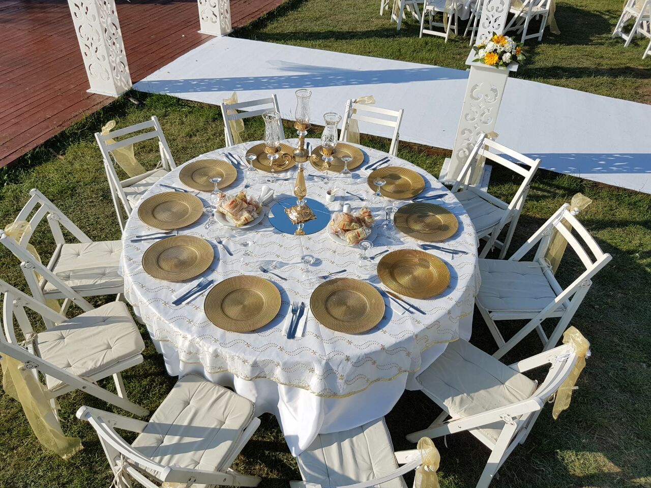 Masa Sandalye Süsleme